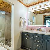 Little Creek Cove Beachfront Resort