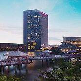 Crowne Plaza Tianjin Meijiangnan by IHG