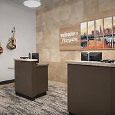 Hampton Inn & Suites Austin @ The University / Capitol