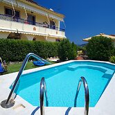 Kalypso Studios & Apartments