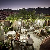 Ambelikos Traditional AgroHotel