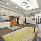 Hampton Inn by Hilton Winnipeg Airport/Polo Park