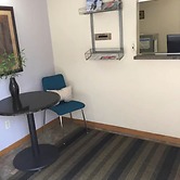 Airport Lodge
