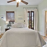 Carroll House Cottages