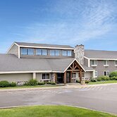 AmericInn by Wyndham Two Harbors Near Lake Superior