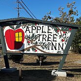 Apple Tree Inn