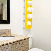 Motel 6 Modesto, CA - Downtown