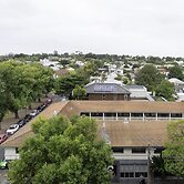 Oaks R Suites Geelong