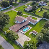 A Large Tropical 7 Bedroom Estate by RedAwning