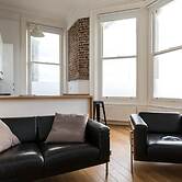 Immaculate 1-bed Apartment on Hove Seafront