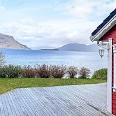 6 Person Holiday Home in Løfallstrand