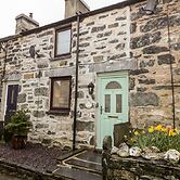 Bwthyn Y Cwm
