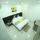 Cosy Room With Private Bath And Work Desk