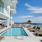 AC Hotel by Marriott Fort Lauderdale Beach