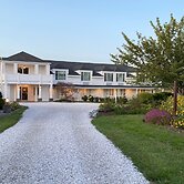 The Tilghman Island Inn