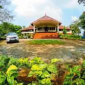 Deluxe Twin Room In British Bungalow