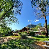 Geneva Hotel & Tiki Bar