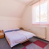 Sunny Weekend Sauna House