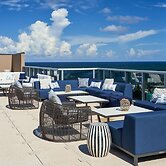Tru By Hilton Pompano Beach Pier