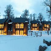 El Refugio Ski & Summer Lodge
