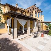 Apartment in Marche With Pool and BBQ