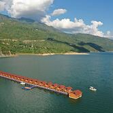 Le ROI Floating Huts & Eco Rooms