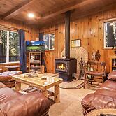 7 Minute Walk to Beach Chambers Landing Chalet