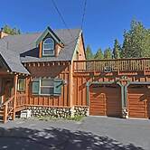 Mckinney Estate w/ Roof Deck Beach & Hike!