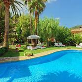 Belvilla by OYO Font