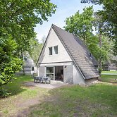 Restyled Holiday Home With Dishwasher in the Woods