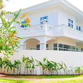 Cala South Beach Villas