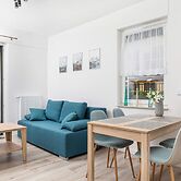 Sunny Rewal Apartments by Renters
