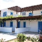 Captivating 1-bed Apartment in Lefkos