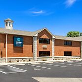 Clarion Pointe on the lake Clarksville-South Hill West