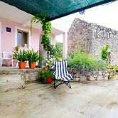 Apartments Ereš Žuronja