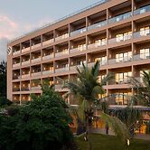 Sheraton Maoming Romantic Beach Resort