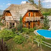 Chalet Podgorje With Pool