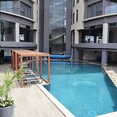 The Curve by the Park Apartments