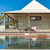 Your Luxury Escape - Midgen Flat