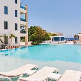 Playa Laguna Beach Condos