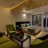 WoodRock Hotel Manali