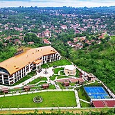 Cabir Deluxe Hotel