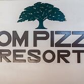 Tom Pizza Resort