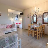 Bungalow Next TO THE Beach IN Malia