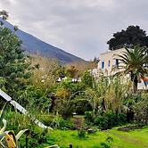 Tipica Casa Eoliana con due Camere da Letto