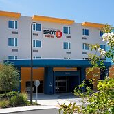 SPOT X Hotel Orlando/Intl Dr by The Red Collection