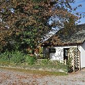 Lakefield Cottage