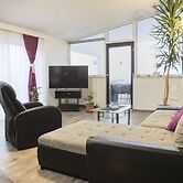 Modern 100m2 apt With the Terrace & Beautiful View