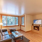 Modern 1 bedroom in Ski Trails by RedAwning Save 10% on 3 Nights, 15% 