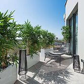 Golden Tulip Lyon Ouest Techlid - Hotel and Spa